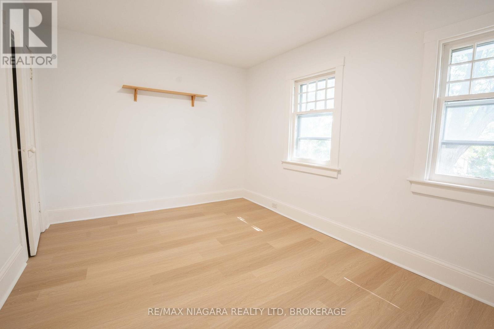 249 Russell Avenue, St. Catharines, Ontario  L2R 1X1 - Photo 21 - X12488382