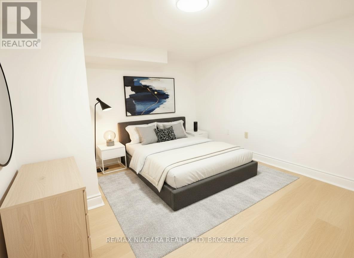 249 Russell Avenue, St. Catharines, Ontario  L2R 1X1 - Photo 31 - X12488382