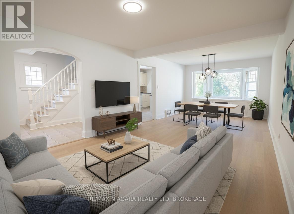 249 Russell Avenue, St. Catharines, Ontario  L2R 1X1 - Photo 7 - X12488382