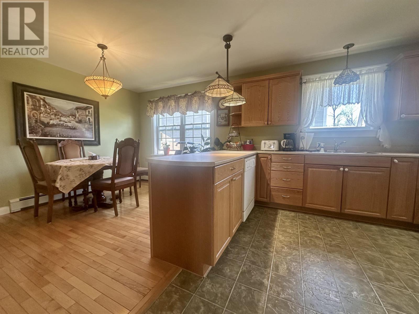 62 Mcgill Avenue, Brighton, Prince Edward Island  C1A 2J5 - Photo 7 - 202527527