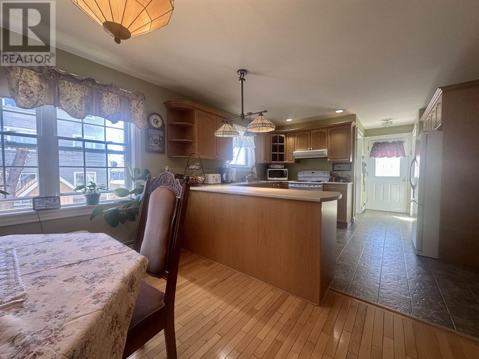 62 Mcgill Avenue, Brighton, Prince Edward Island  C1A 2J5 - Photo 9 - 202527527