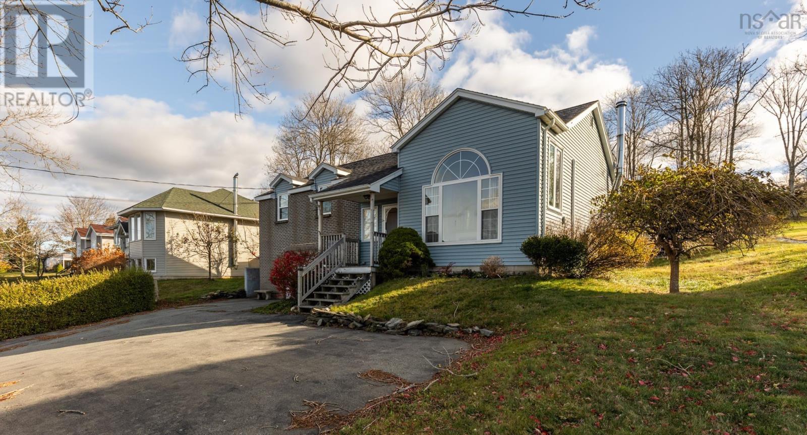 132 Highway 1, Dayton, Nova Scotia  B5A 5A1 - Photo 2 - 202527417