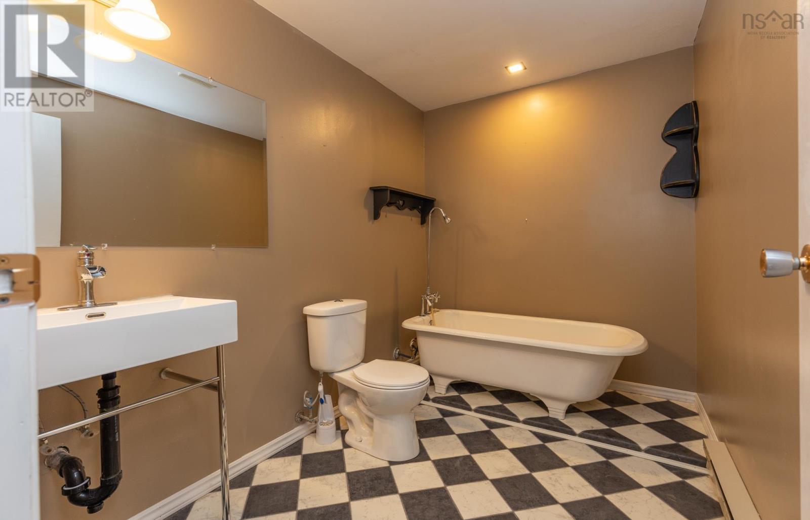 132 Highway 1, Dayton, Nova Scotia  B5A 5A1 - Photo 31 - 202527417