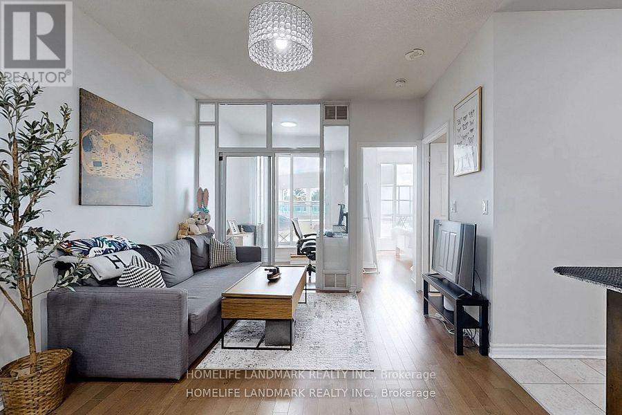 315 - 18 HOLMES AVENUE, Toronto, Ontario