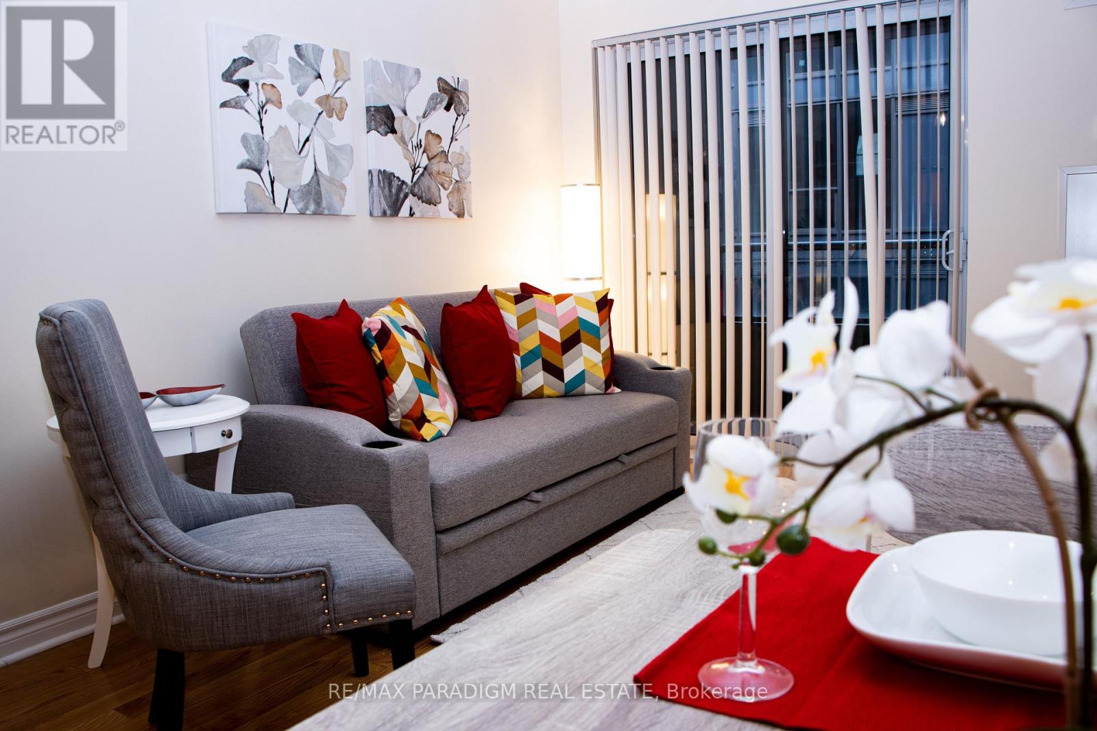 704 - 270 Wellington Street W, Toronto, Ontario  M5V 3P5 - Photo 3 - C12522884