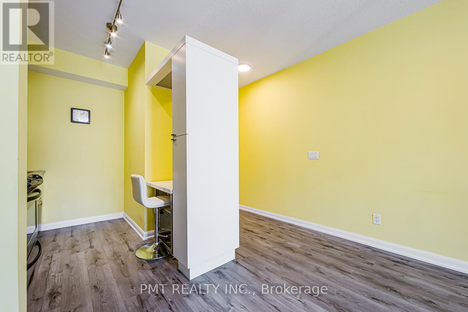1705 - 111 Elizabeth Street, Toronto, Ontario  M5G 1P7 - Photo 12 - C12522956