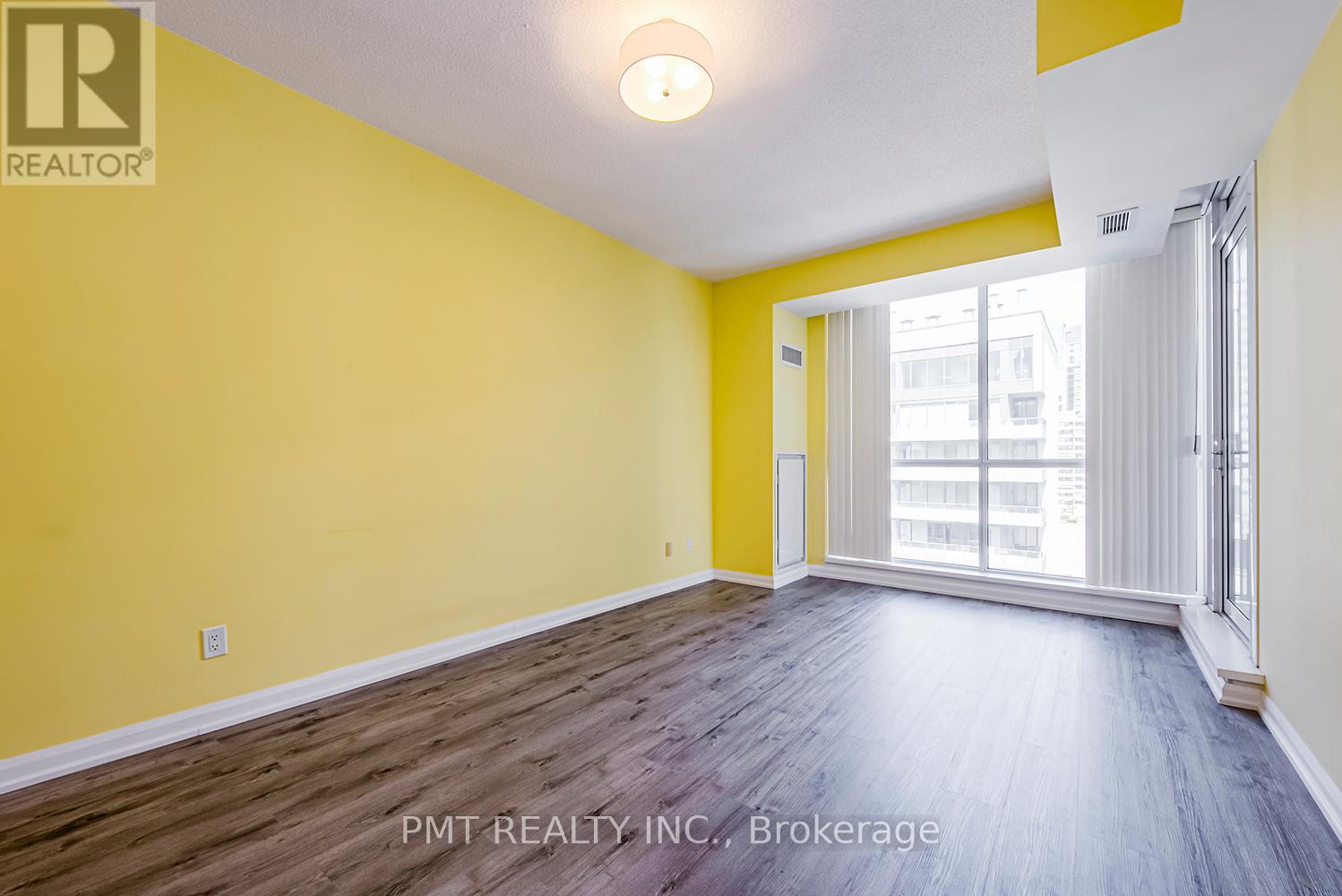 1705 - 111 Elizabeth Street, Toronto, Ontario  M5G 1P7 - Photo 13 - C12522956