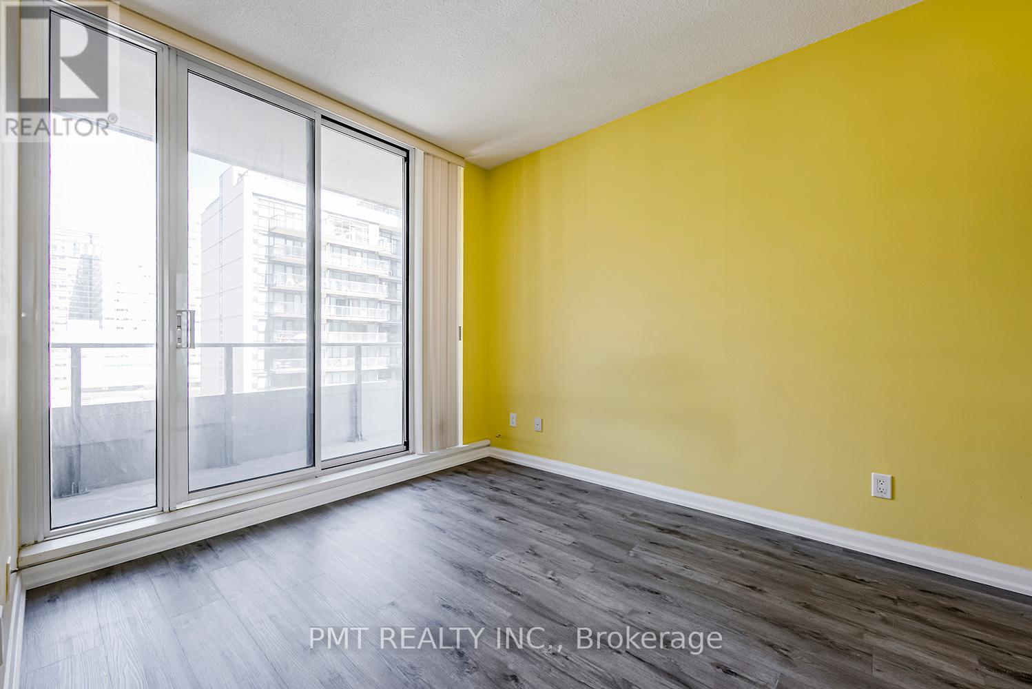 1705 - 111 Elizabeth Street, Toronto, Ontario  M5G 1P7 - Photo 16 - C12522956