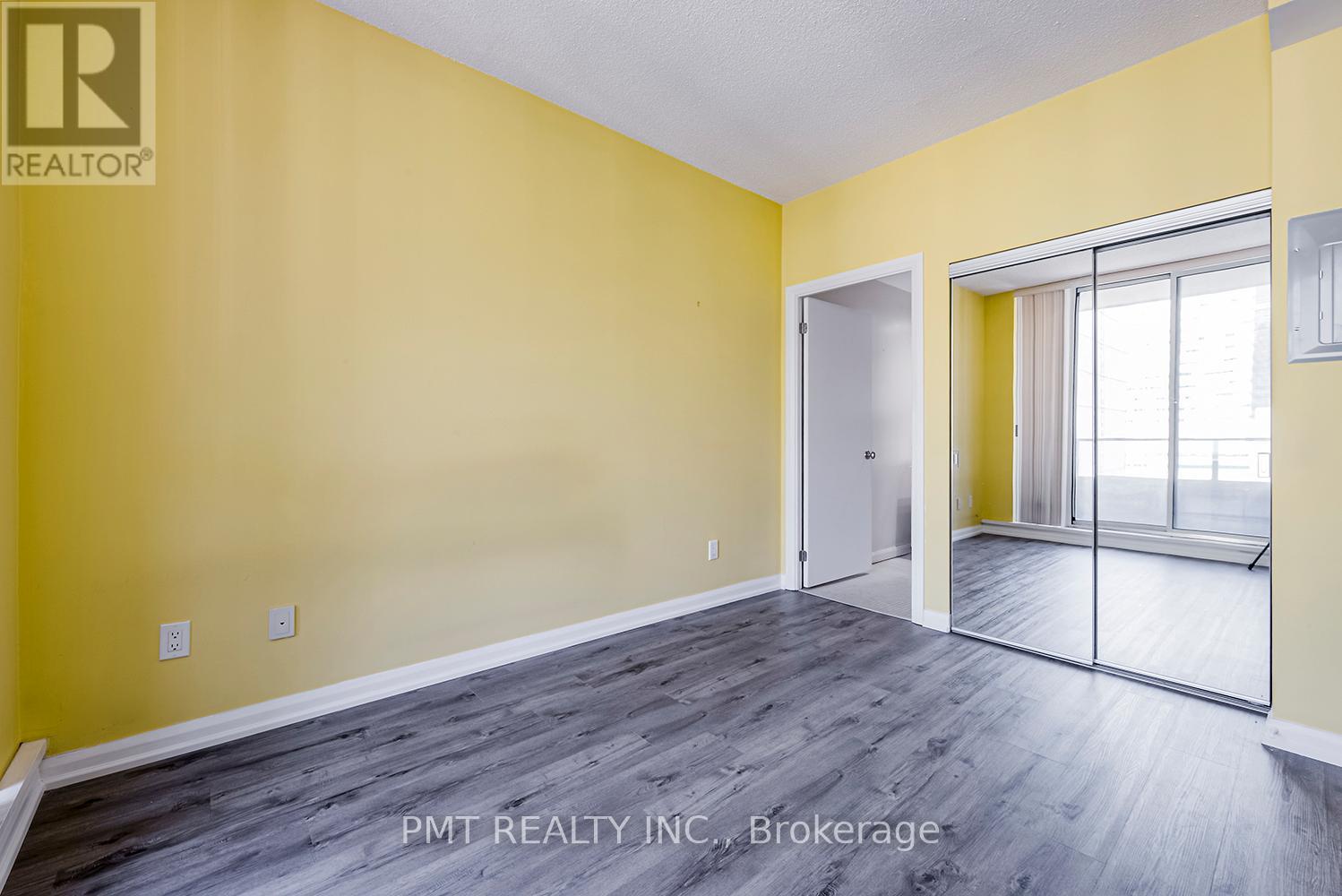 1705 - 111 Elizabeth Street, Toronto, Ontario  M5G 1P7 - Photo 17 - C12522956