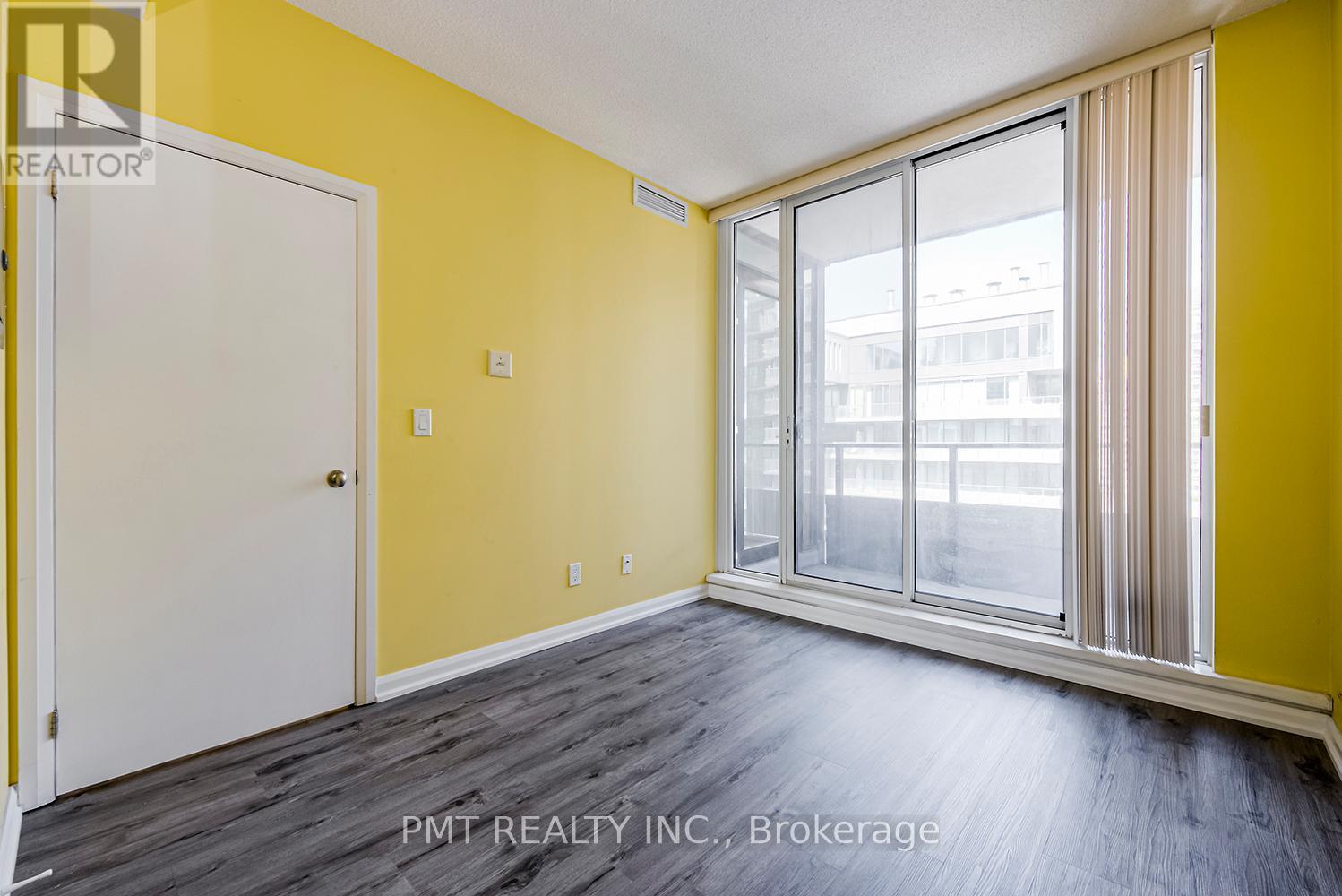 1705 - 111 Elizabeth Street, Toronto, Ontario  M5G 1P7 - Photo 18 - C12522956