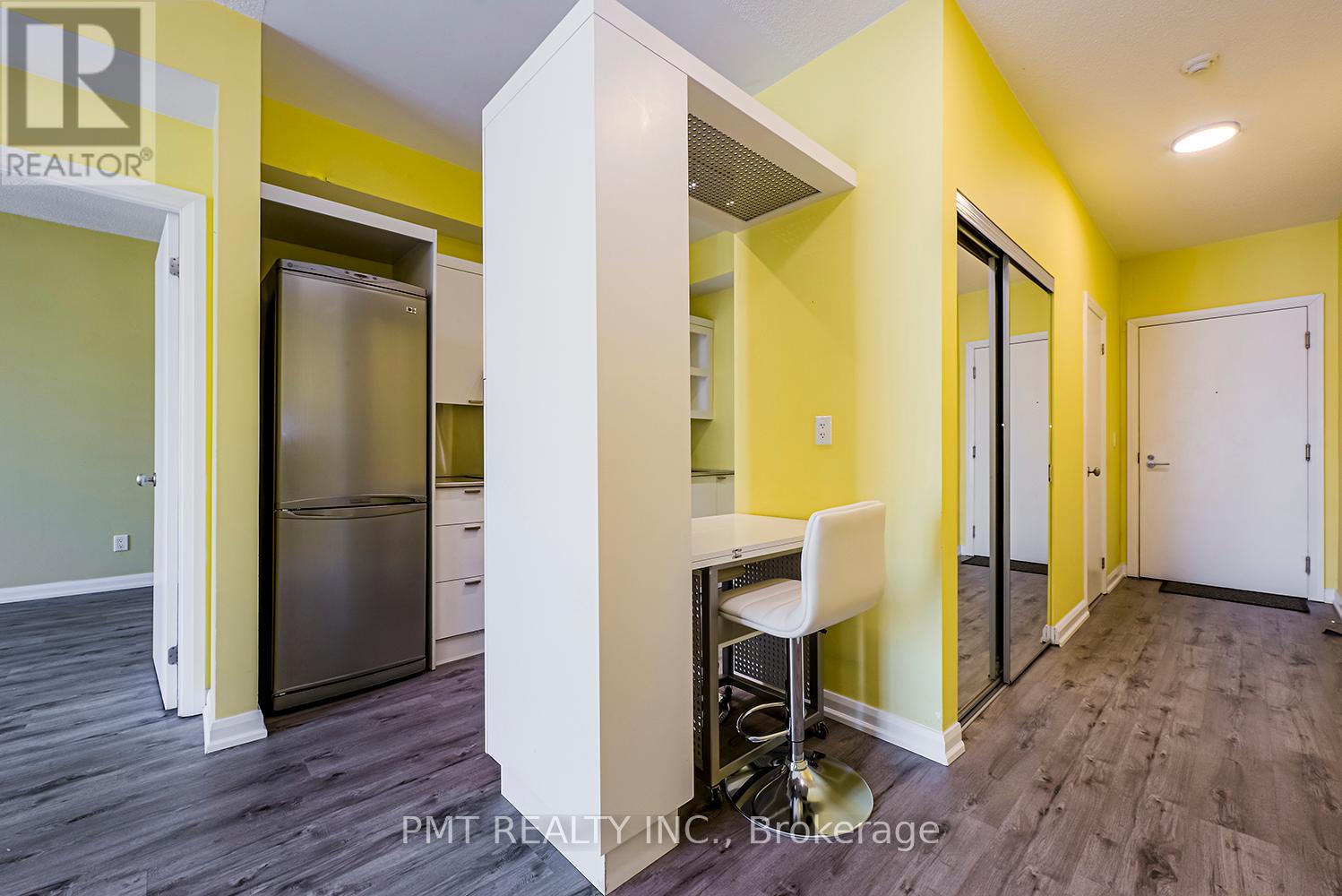 1705 - 111 Elizabeth Street, Toronto, Ontario  M5G 1P7 - Photo 6 - C12522956