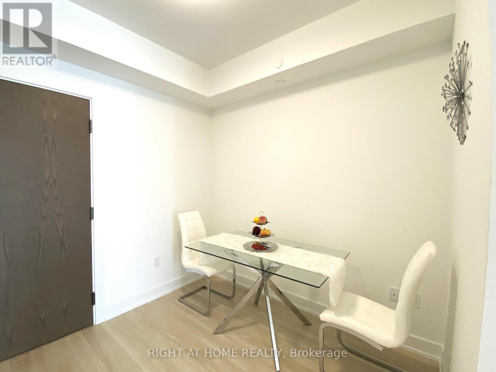 2901 - 30 Inn On The Park Drive, Toronto, Ontario  M3C 0P7 - Photo 17 - C12522988