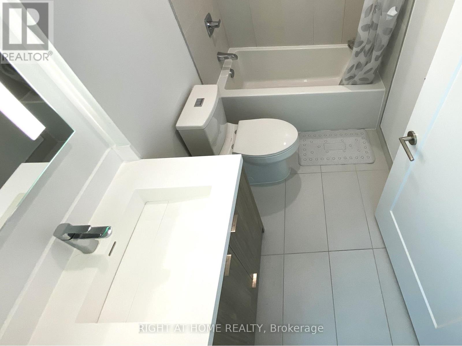 2901 - 30 Inn On The Park Drive, Toronto, Ontario  M3C 0P7 - Photo 20 - C12522988