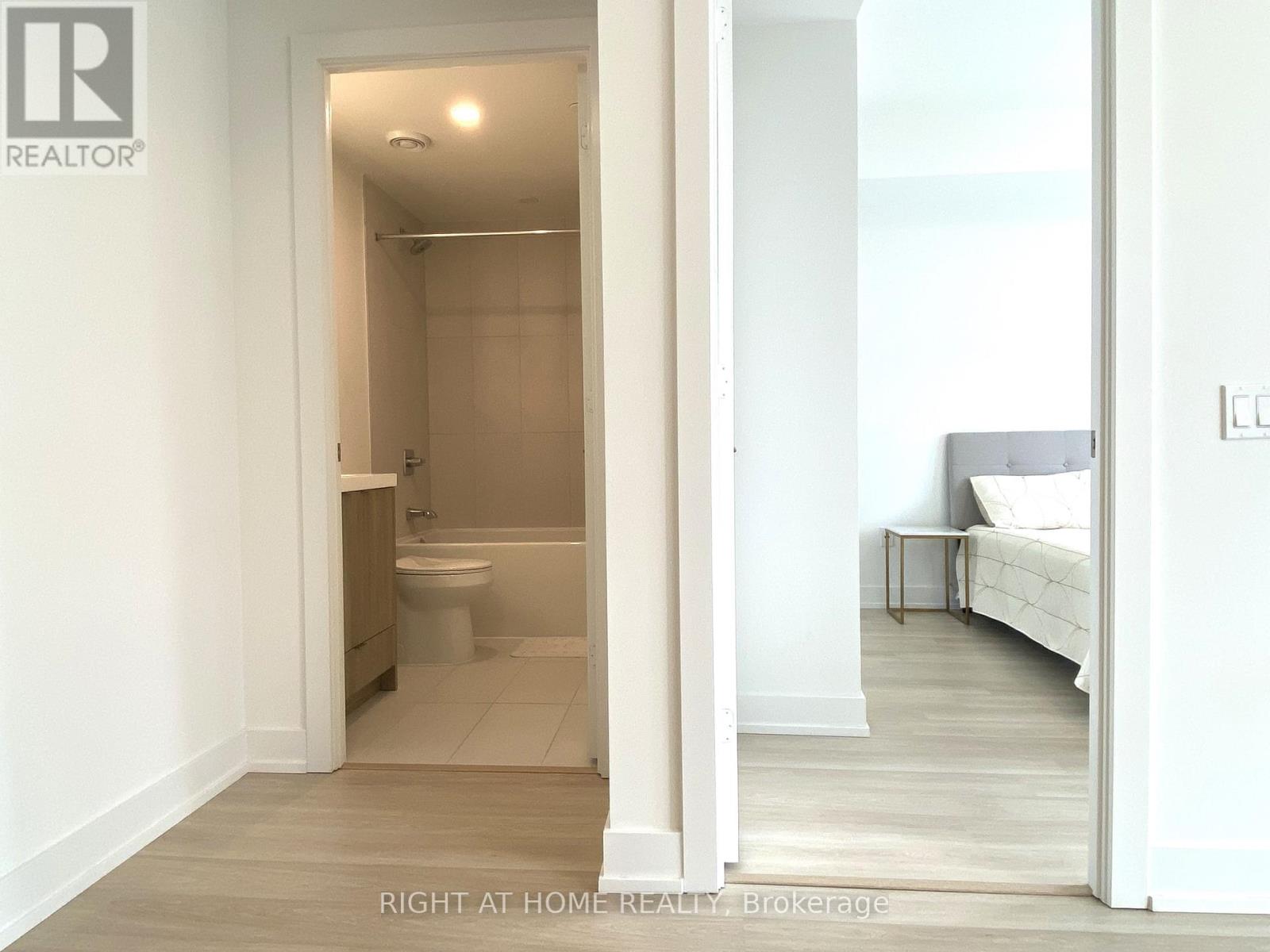 2901 - 30 Inn On The Park Drive, Toronto, Ontario  M3C 0P7 - Photo 23 - C12522988