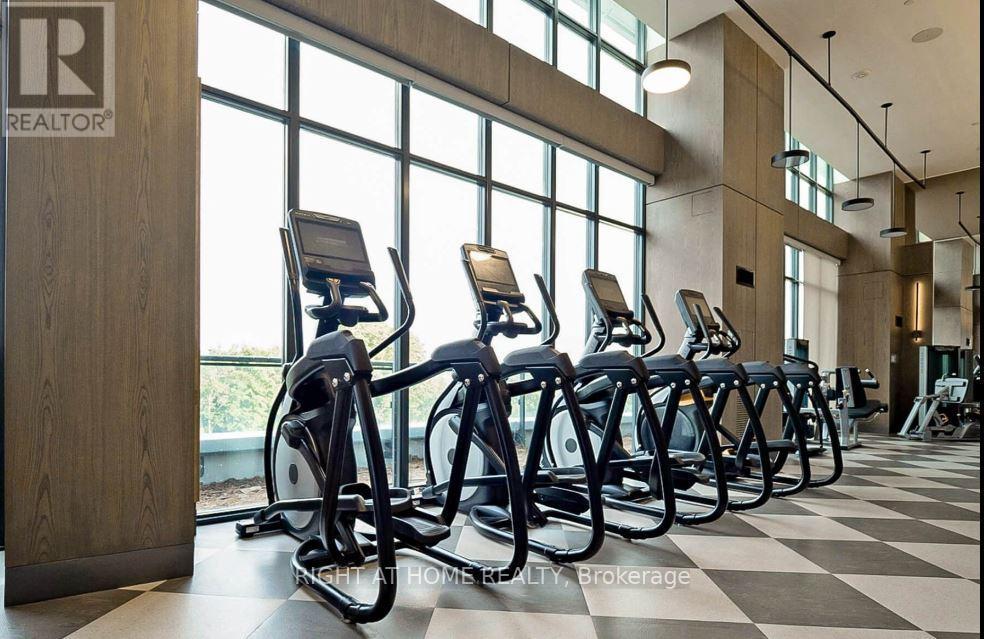 2901 - 30 Inn On The Park Drive, Toronto, Ontario  M3C 0P7 - Photo 8 - C12522988