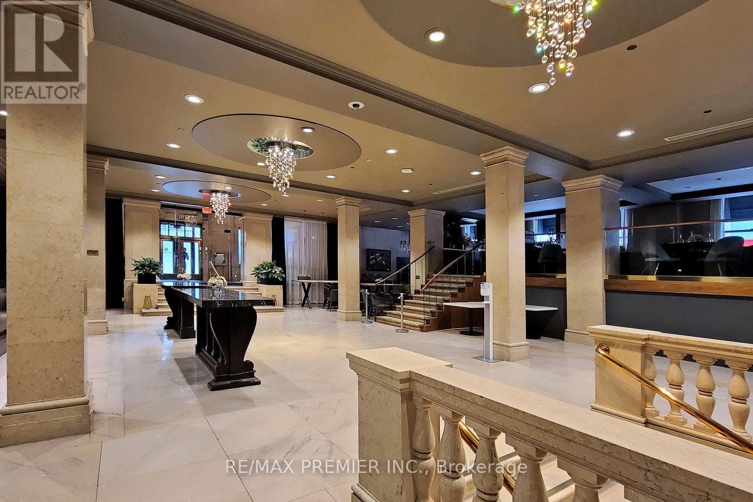 2212 - 1 King Street W, Toronto, Ontario  M5H 1A1 - Photo 3 - C12522992