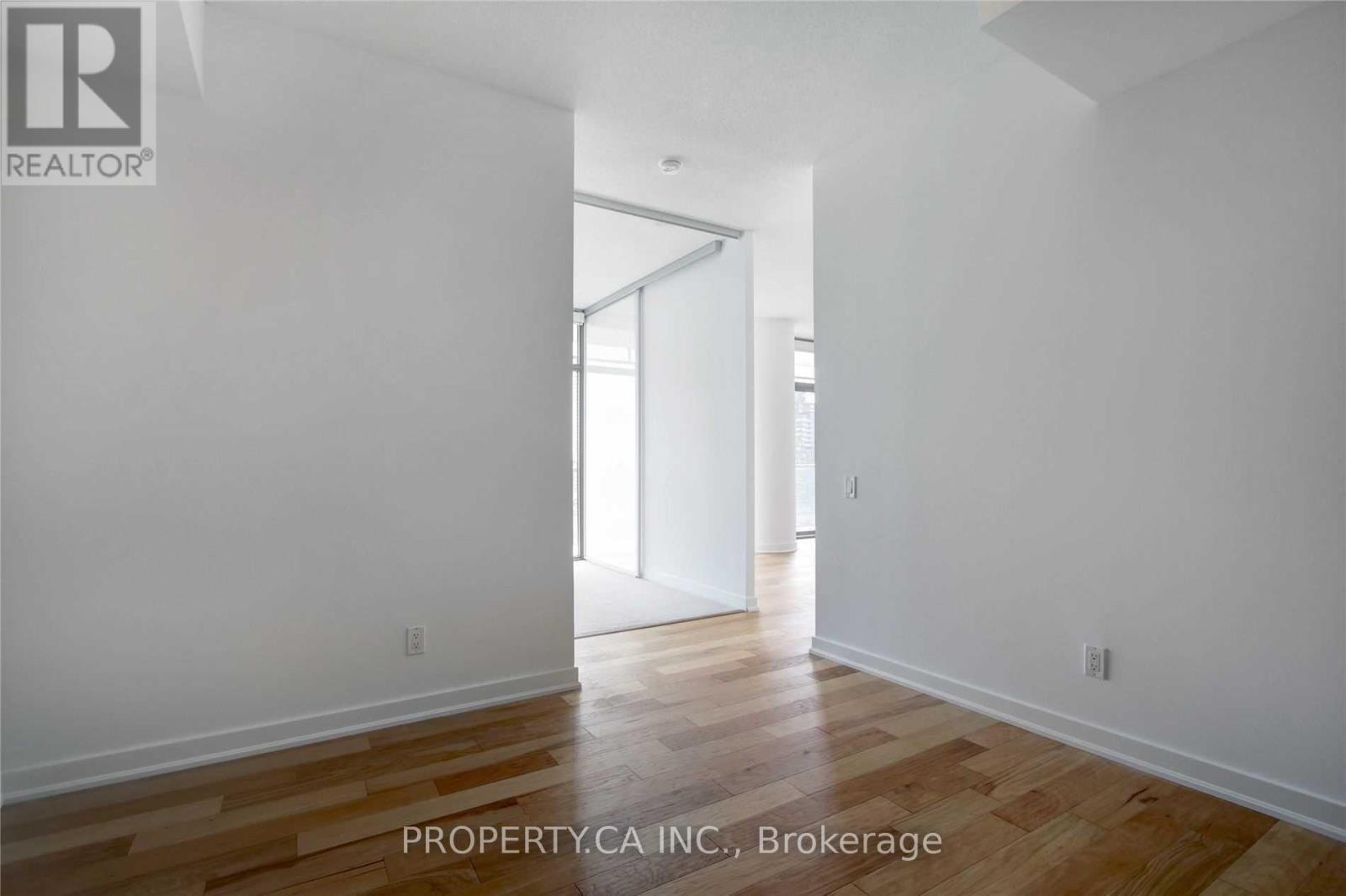 2704 - 33 Charles Street E, Toronto, Ontario  M4Y 0A2 - Photo 7 - C12523010