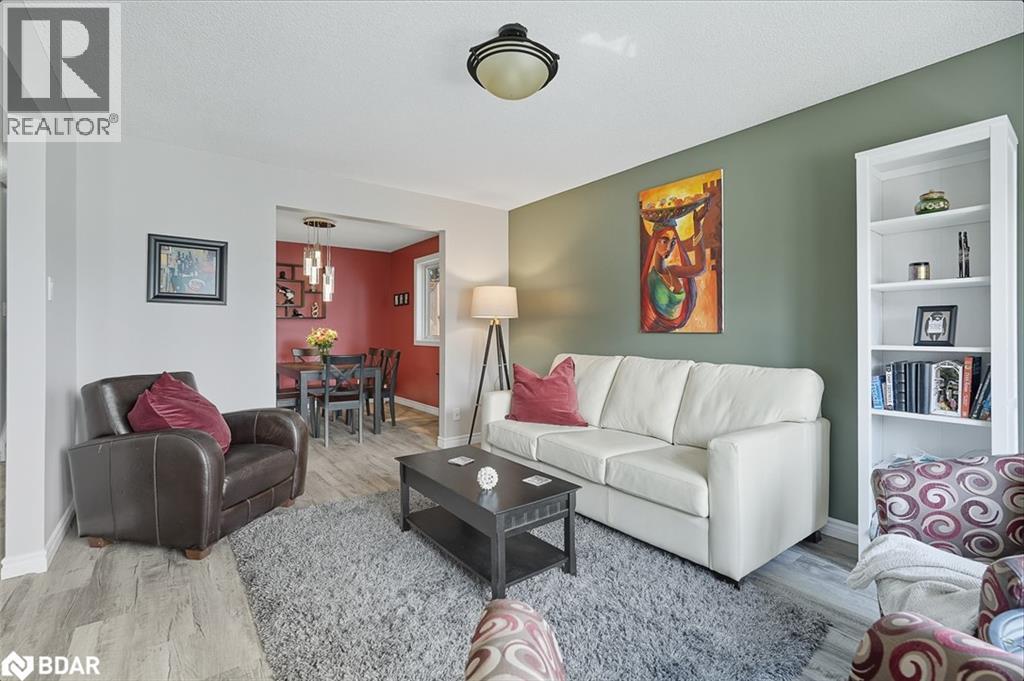 286 Tagge Crescent, Kitchener, Ontario  N2K 3R7 - Photo 4 - 40775370