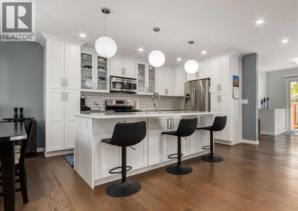 927 124 Avenue Sw, Calgary, Alberta  T2W 1T2 - Photo 4 - A2263101