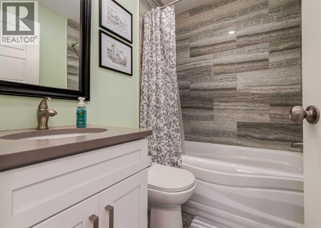 927 124 Avenue Sw, Calgary, Alberta  T2W 1T2 - Photo 18 - A2263101