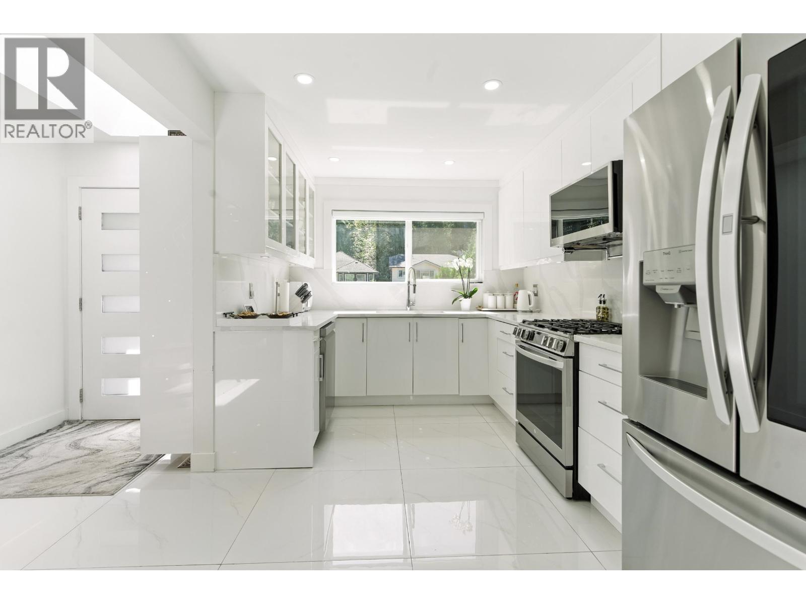 1221 Halifax Avenue, Port Coquitlam, British Columbia  V3B 7J5 - Photo 10 - R3058758