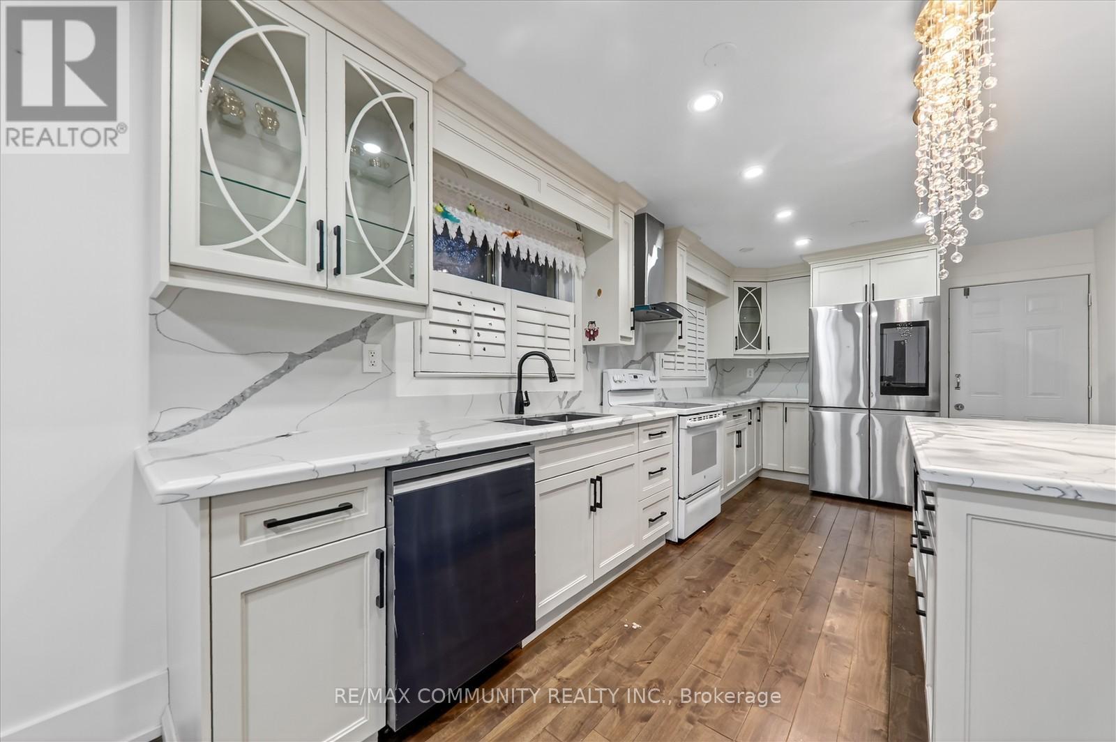Main Fl - 14 Pineslope Crescent, Toronto, Ontario  M1E 4M4 - Photo 6 - E12522798