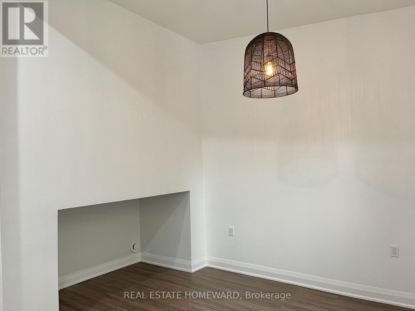 169 Carlaw Avenue, Toronto, Ontario  M4M 2R8 - Photo 11 - E12522828