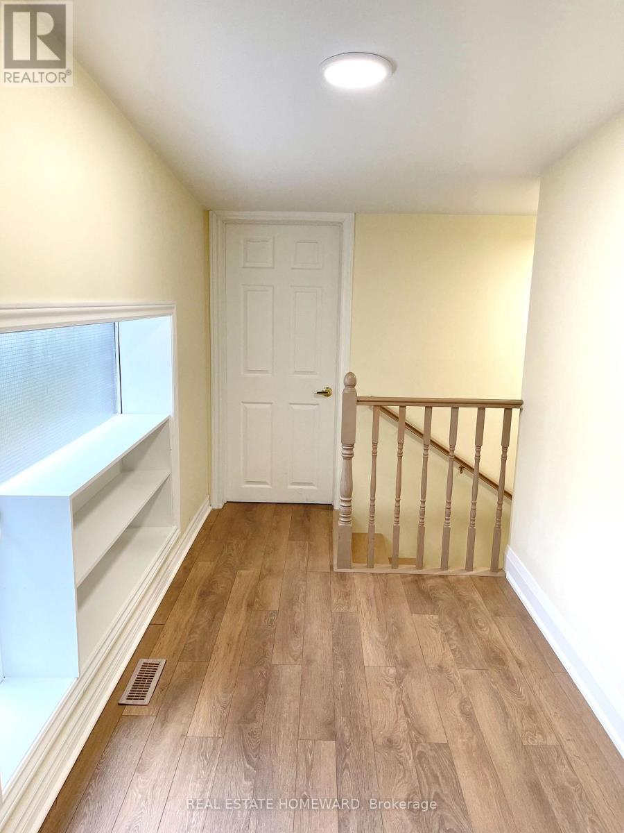 169 Carlaw Avenue, Toronto, Ontario  M4M 2R8 - Photo 9 - E12522828