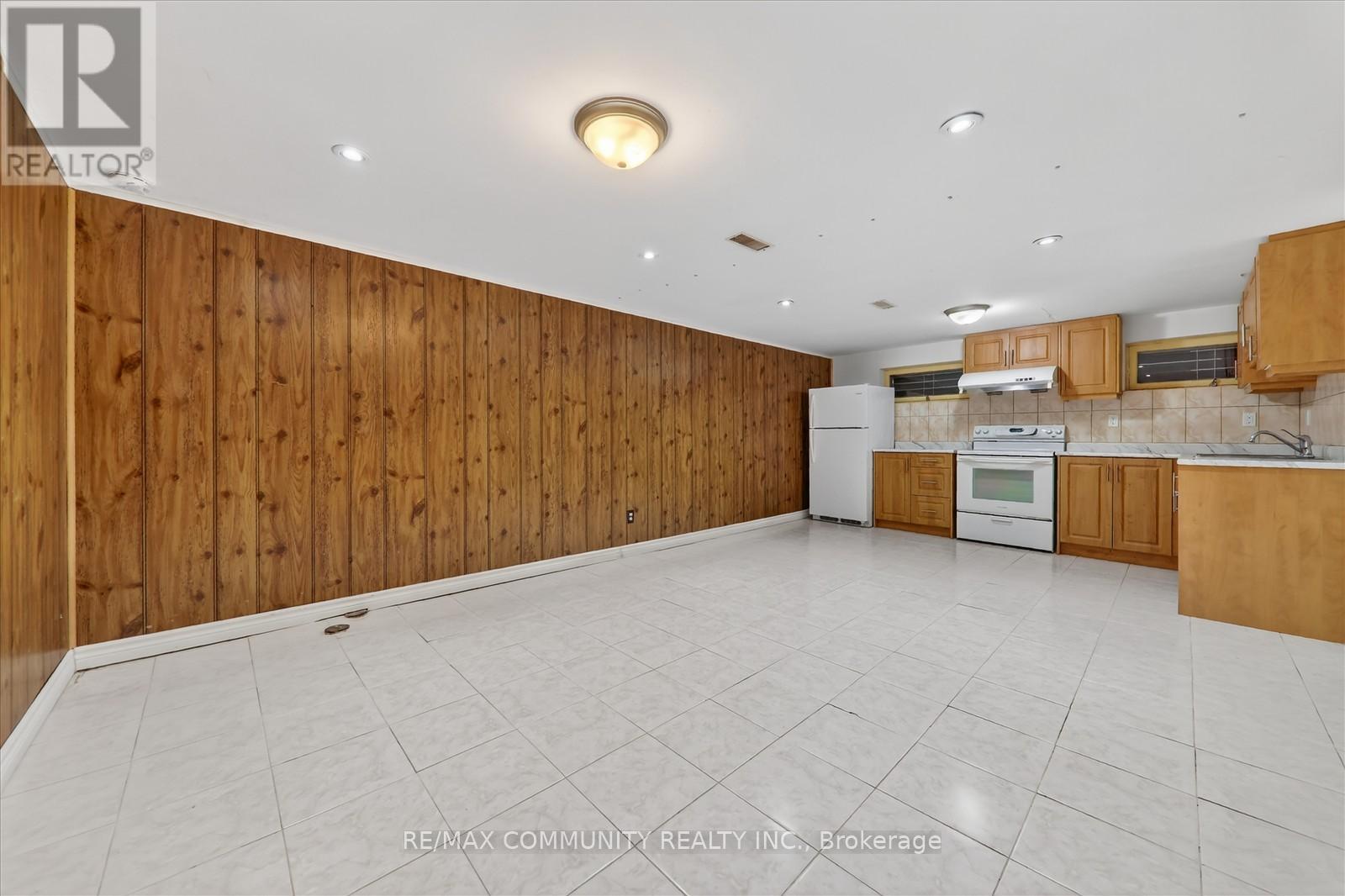 Lower - 14 Pineslope Crescent, Toronto, Ontario  M1E 4M4 - Photo 11 - E12522836