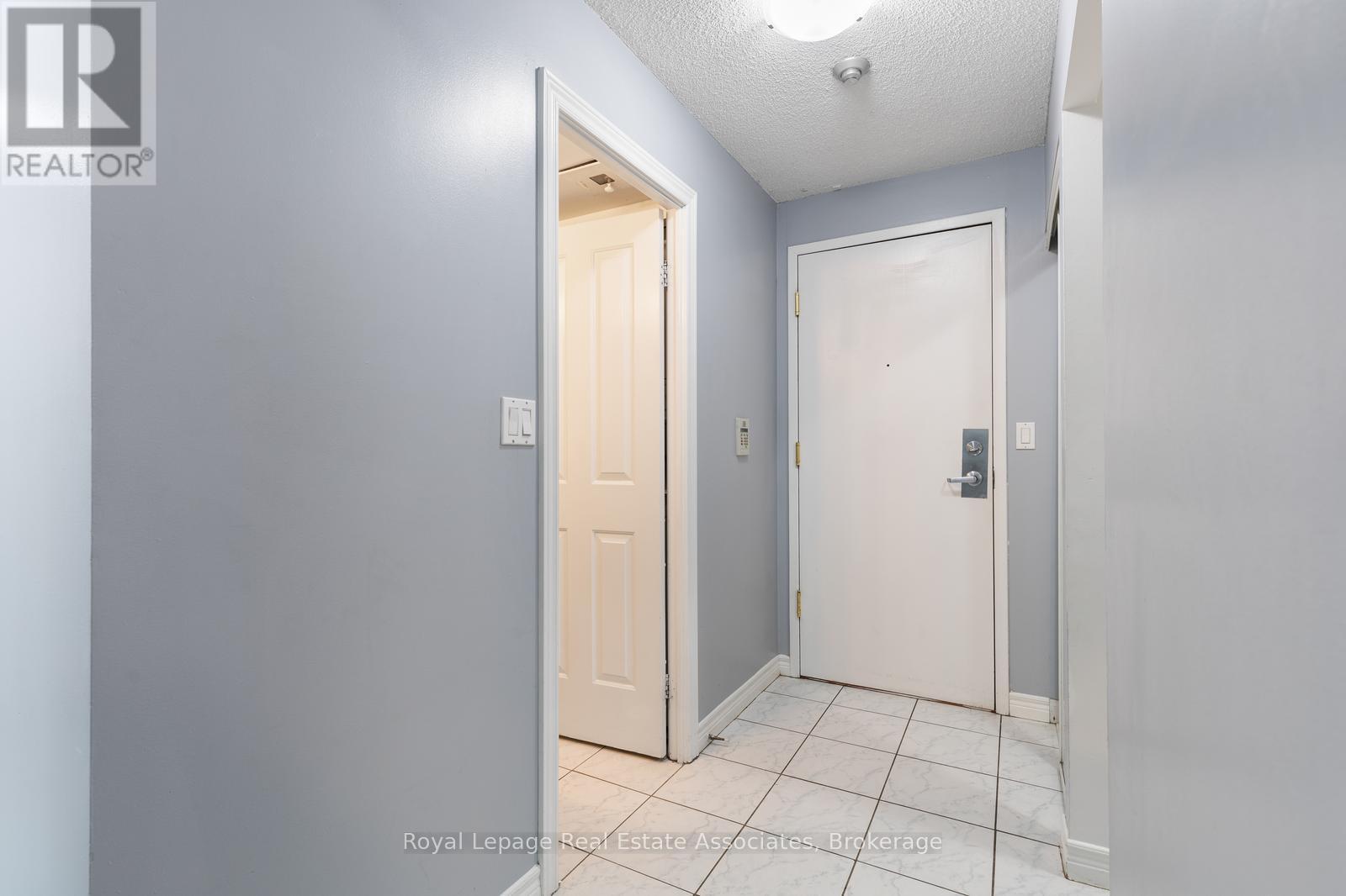 2328 - 68 Corporate Drive, Toronto, Ontario  M1H 3H3 - Photo 4 - E12522928