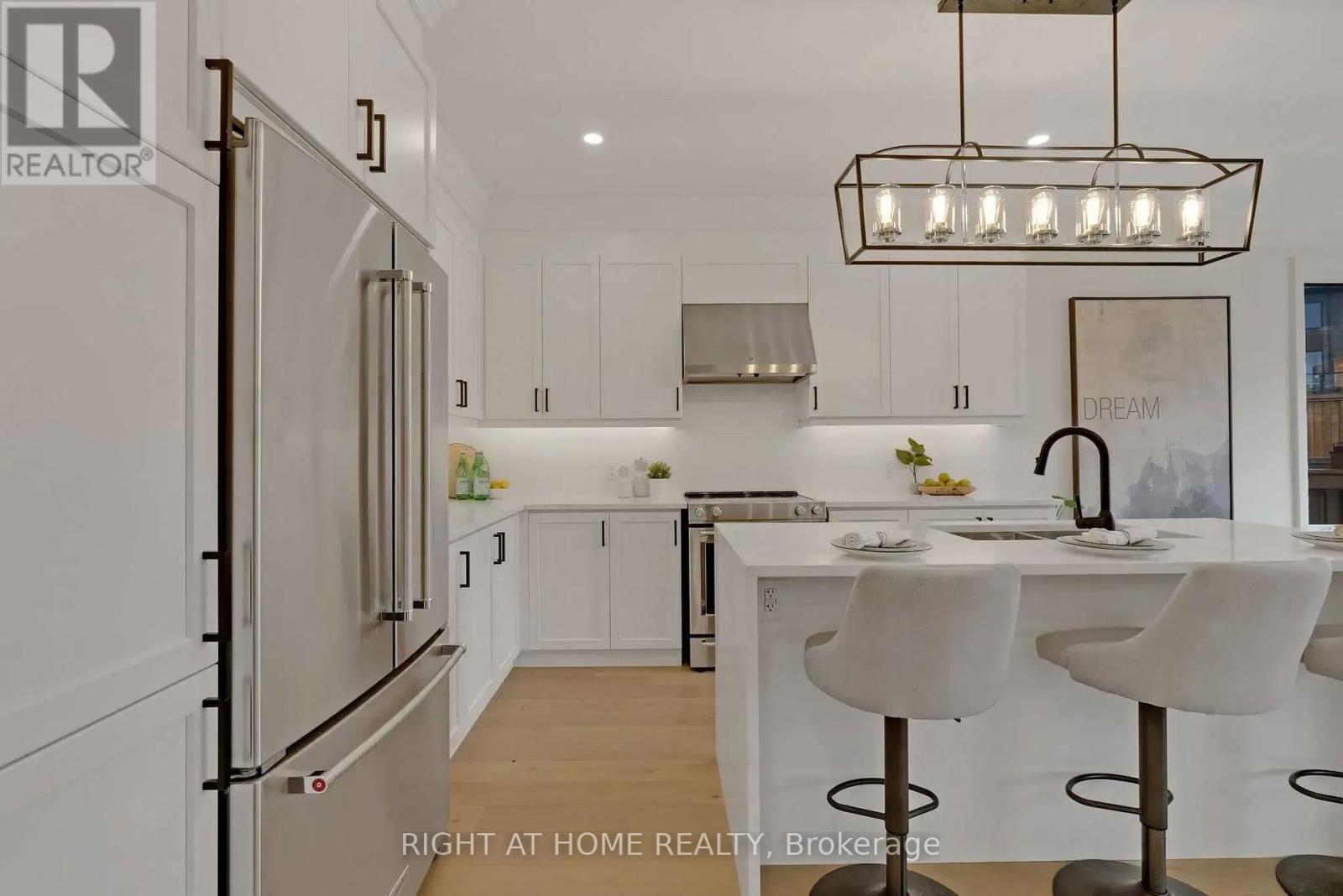 135 Courvier Crescent, Clarington, Ontario  L1C 0E8 - Photo 9 - E12523054