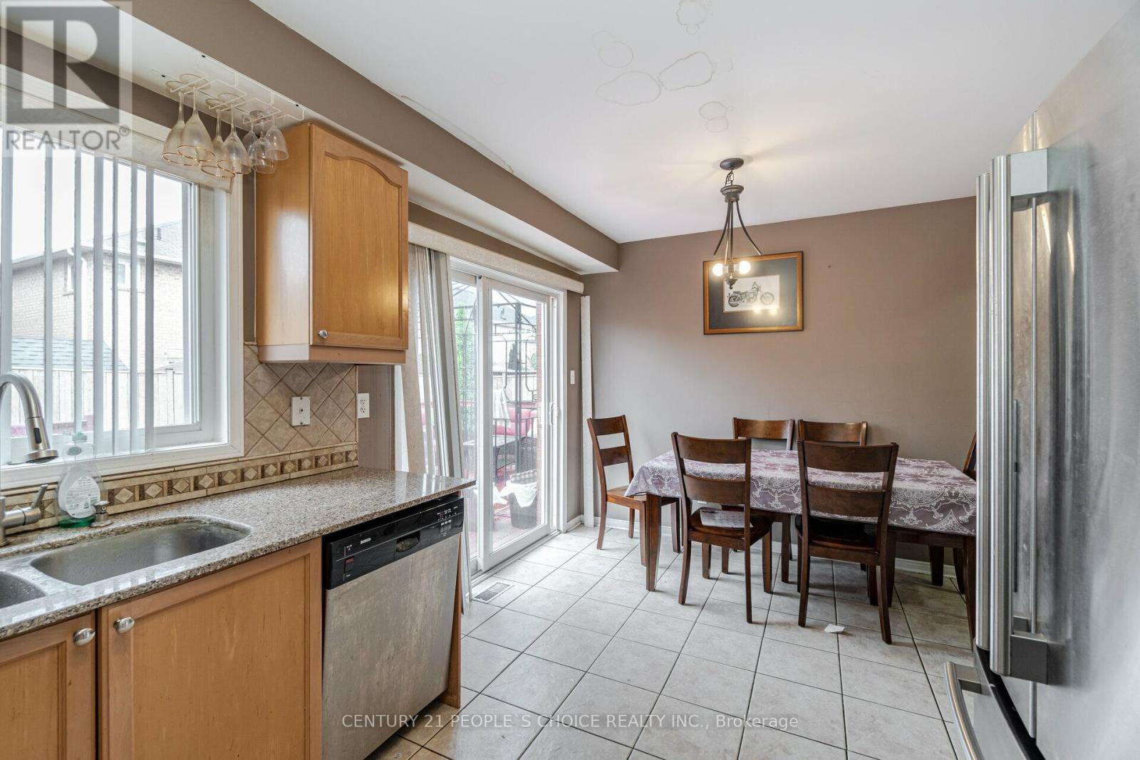 70 Buick Boulevard E, Brampton, Ontario  L7A 3X7 - Photo 13 - W12519752