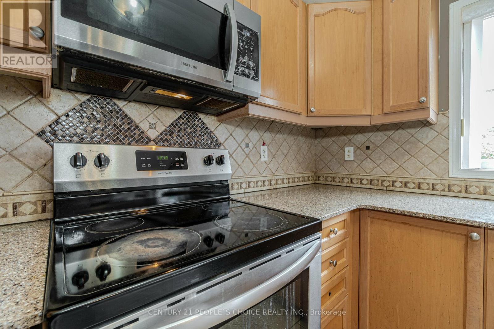 70 Buick Boulevard E, Brampton, Ontario  L7A 3X7 - Photo 15 - W12519752