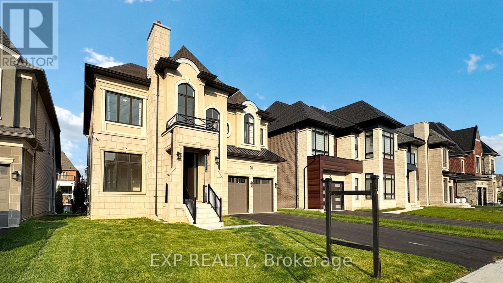 38 Deanna Court, Vaughan, Ontario  L4H 4X5 - Photo 3 - N12522790