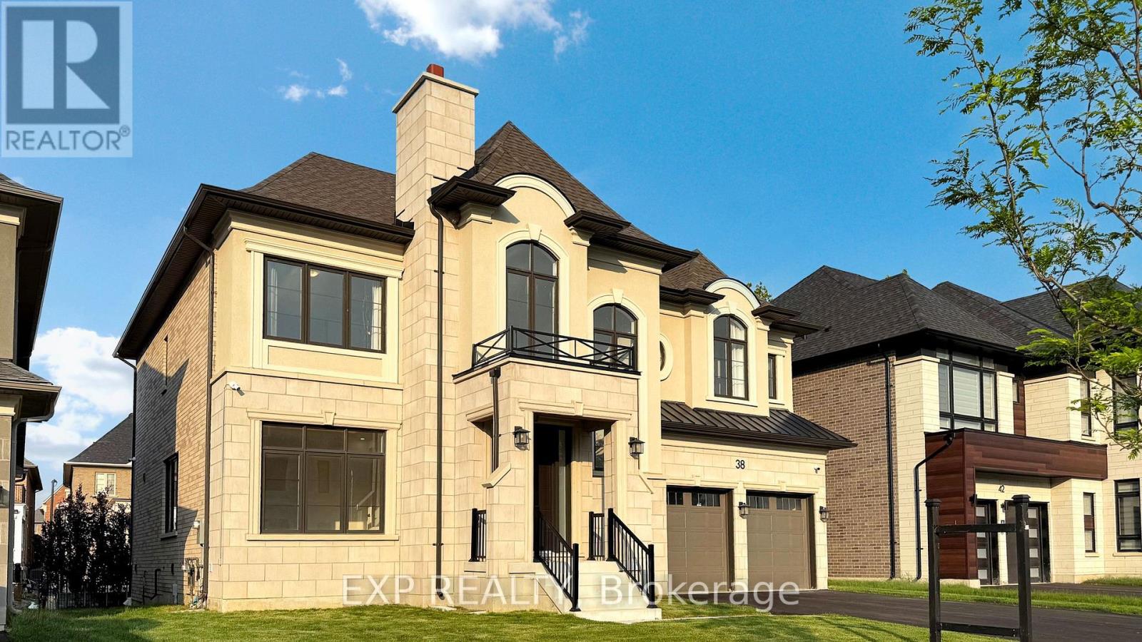 38 Deanna Court, Vaughan, Ontario  L4H 4X5 - Photo 4 - N12522790