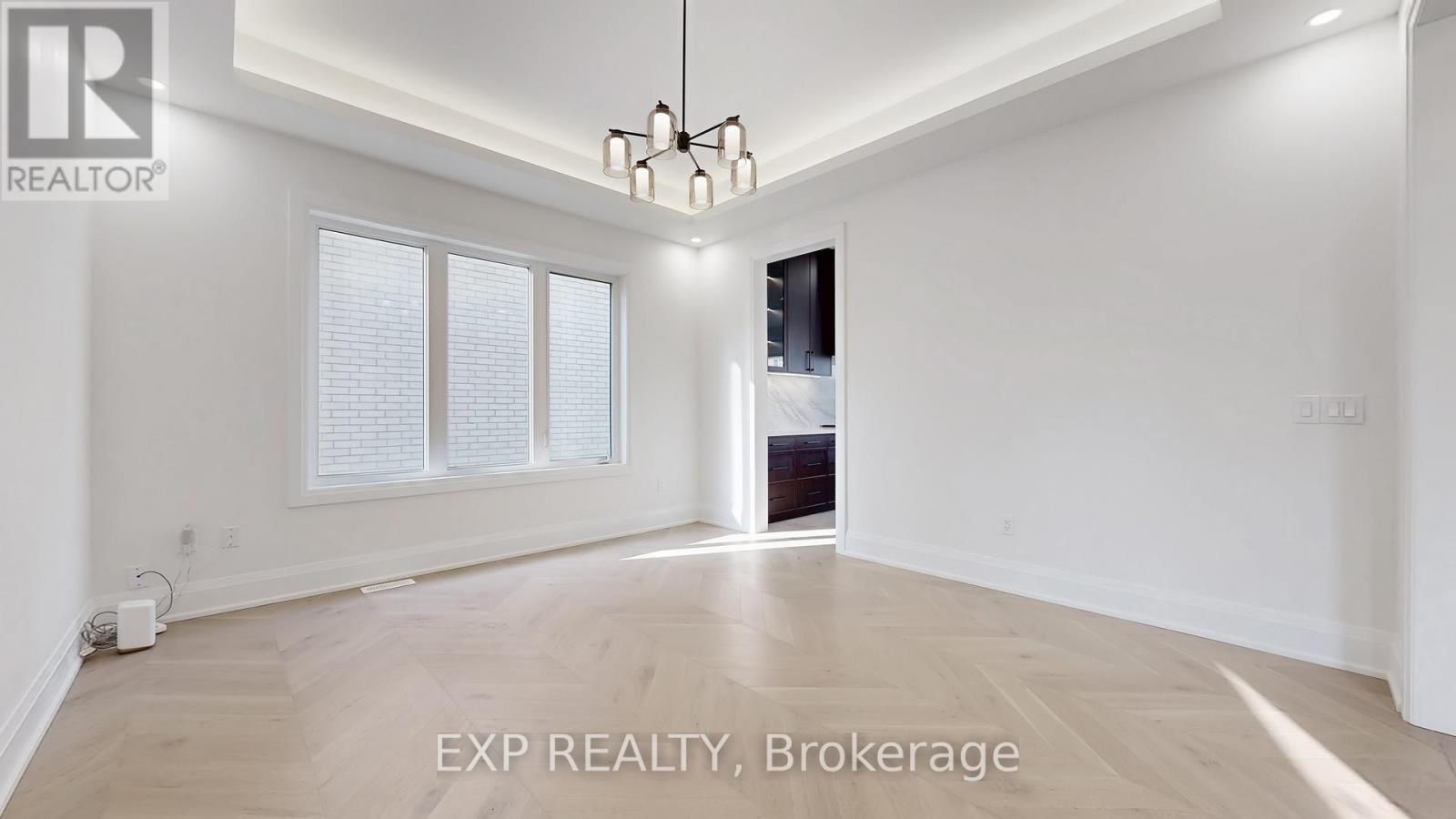 38 Deanna Court, Vaughan, Ontario  L4H 4X5 - Photo 8 - N12522790