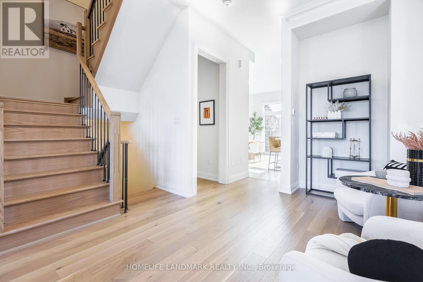 4267 Major Mackenzie Drive, Markham, Ontario  L6C 3L5 - Photo 15 - N12522902