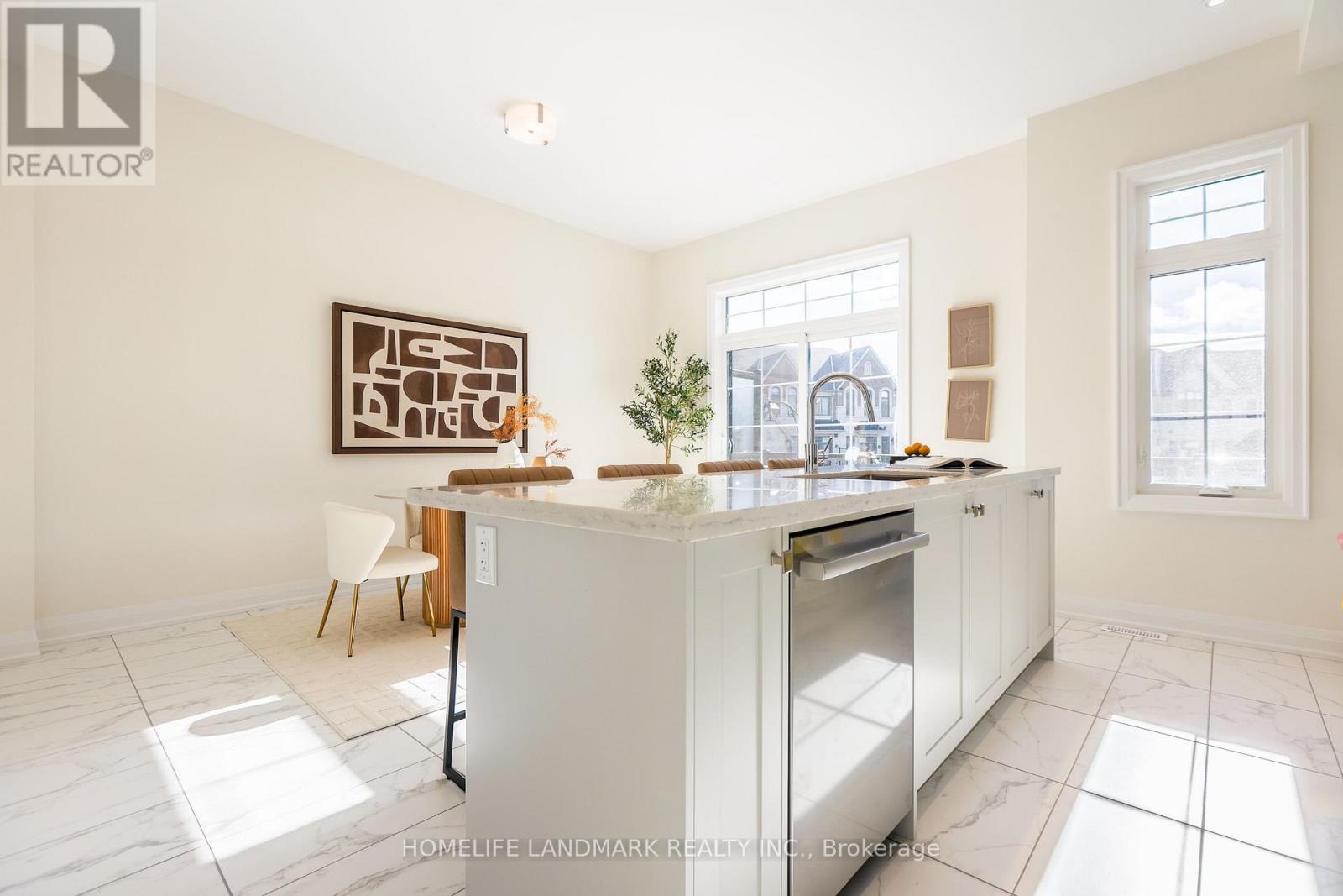 4267 Major Mackenzie Drive, Markham, Ontario  L6C 3L5 - Photo 24 - N12522902