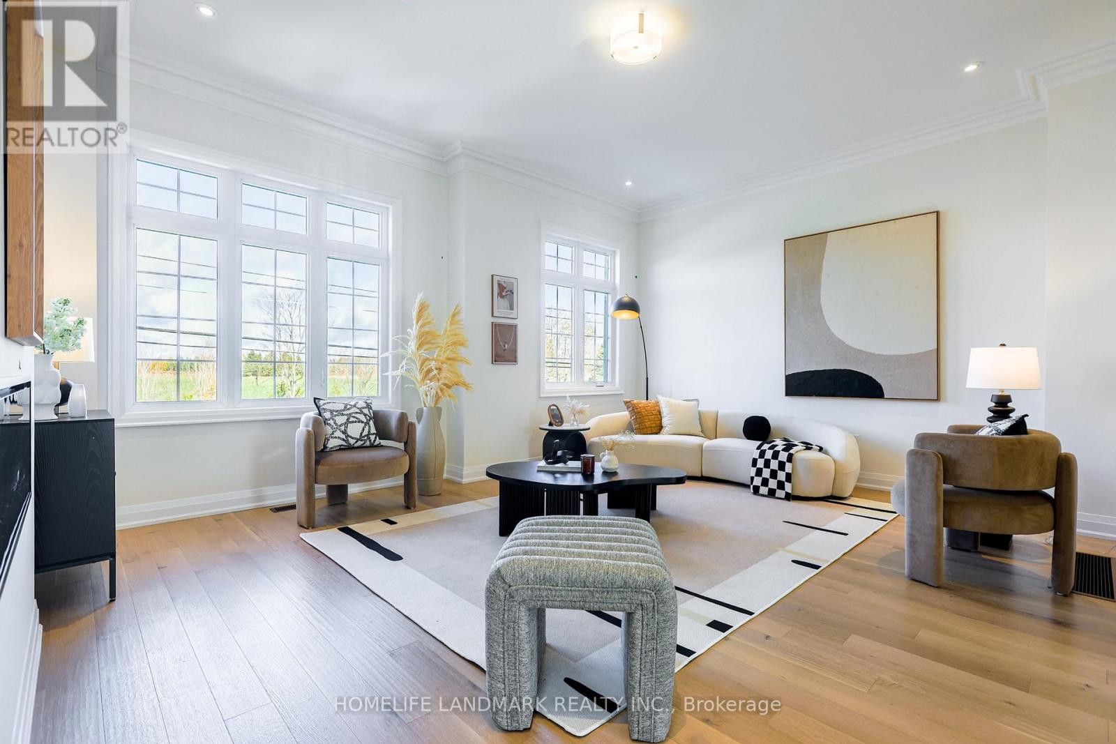 4267 Major Mackenzie Drive, Markham, Ontario  L6C 3L5 - Photo 9 - N12522902