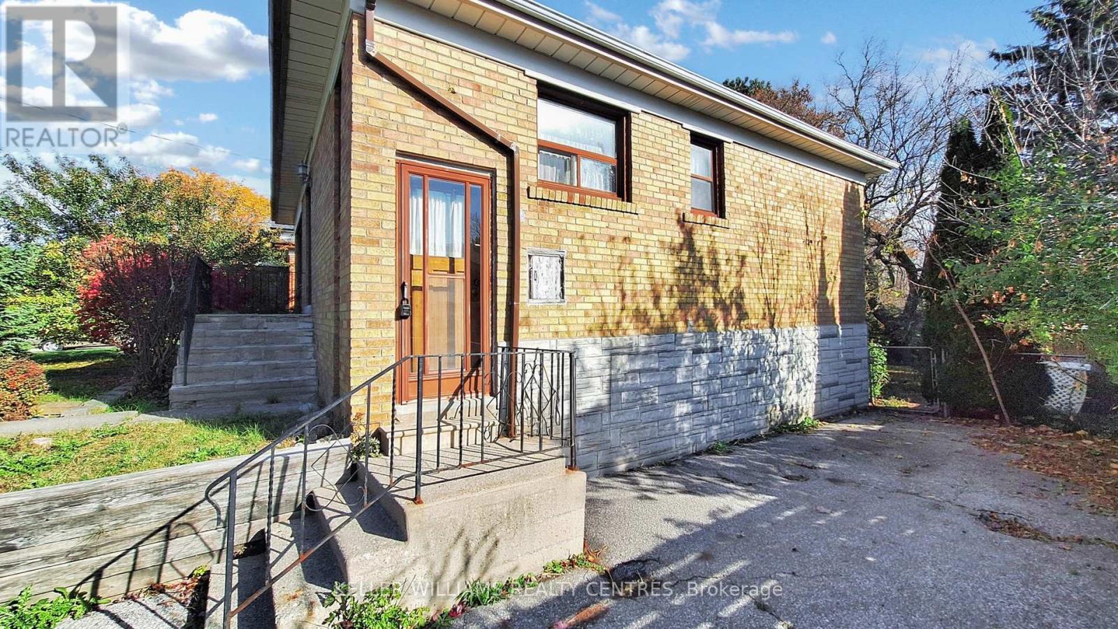 94 Queen Street, Newmarket, Ontario  L3Y 2E8 - Photo 36 - N12522920