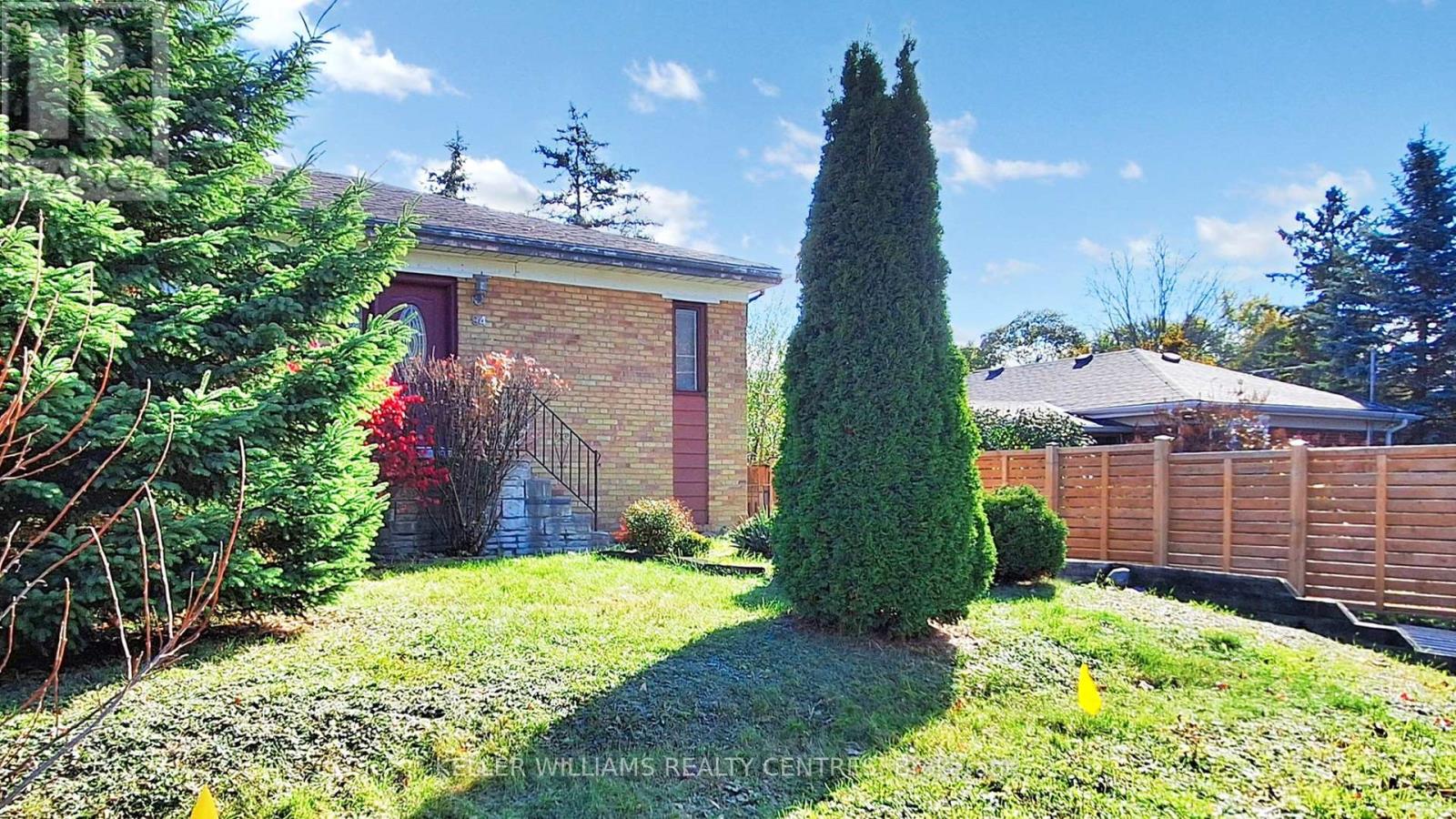 94 Queen Street, Newmarket, Ontario  L3Y 2E8 - Photo 7 - N12522920