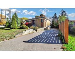 94 QUEEN STREET, Newmarket, Ontario