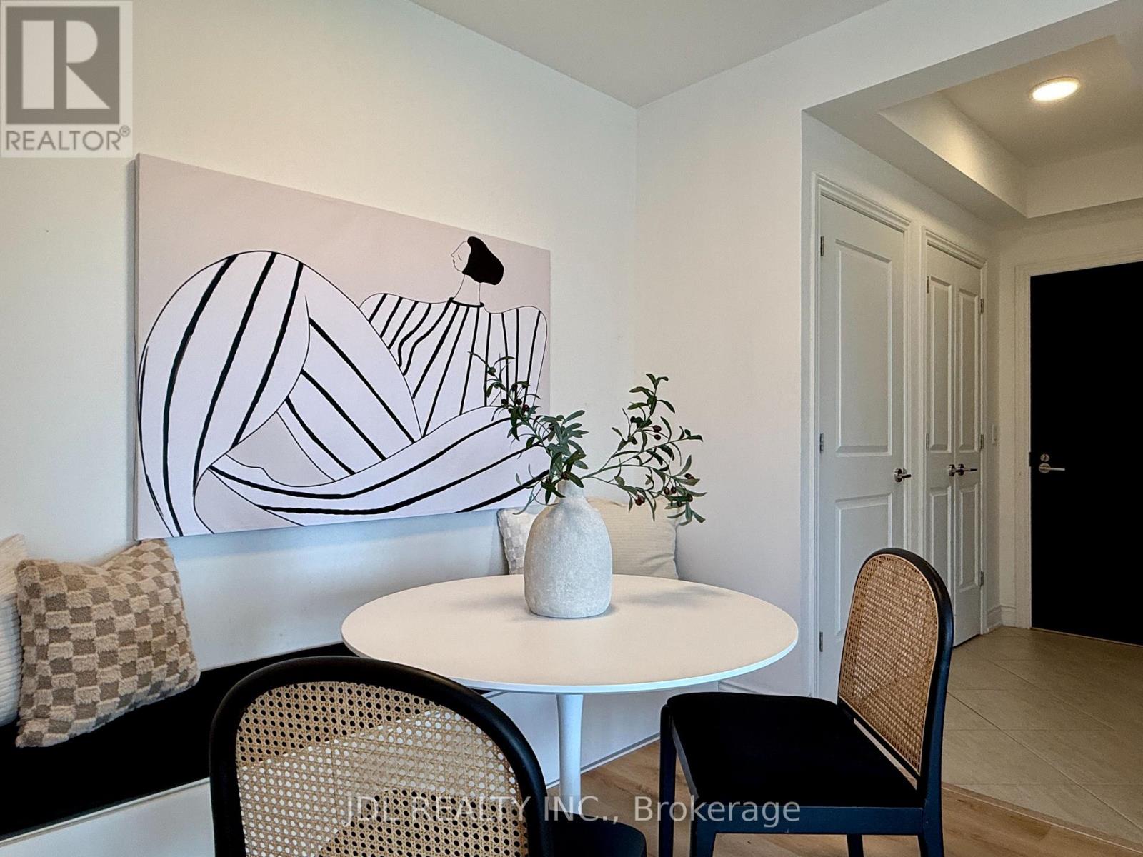 202b - 9090 Yonge Street, Richmond Hill, Ontario  L4C 0Z1 - Photo 3 - N12523002