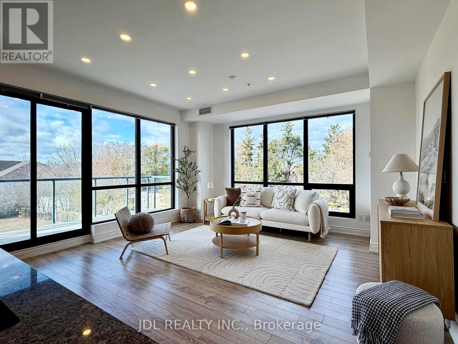 202b - 9090 Yonge Street, Richmond Hill, Ontario  L4C 0Z1 - Photo 5 - N12523002