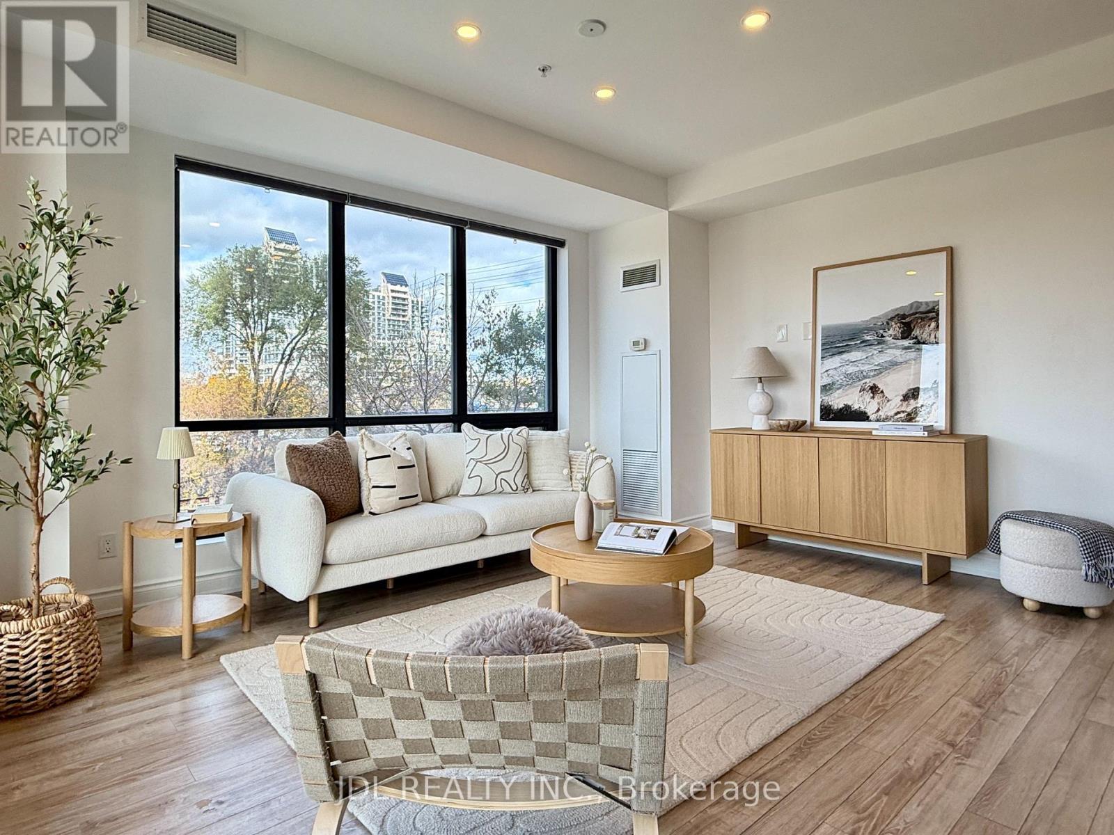 202b - 9090 Yonge Street, Richmond Hill, Ontario  L4C 0Z1 - Photo 6 - N12523002