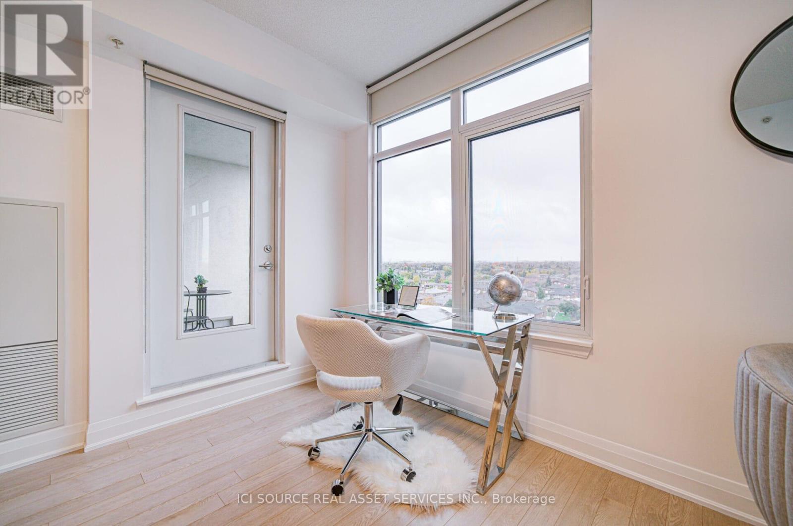 919 - 12 Woodstream Boulevard, Vaughan, Ontario  L4L 8C3 - Photo 14 - N12523006