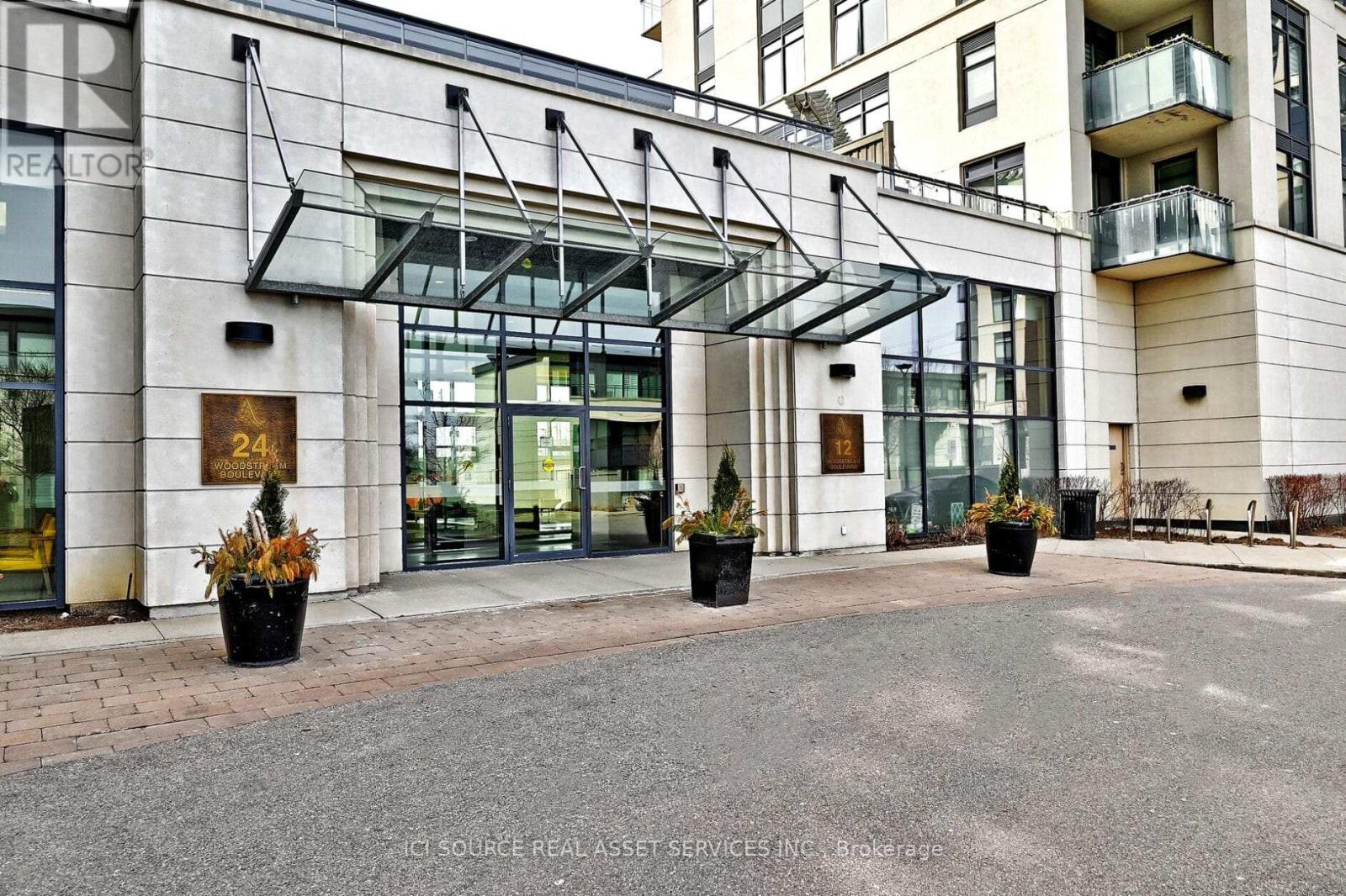 919 - 12 Woodstream Boulevard, Vaughan, Ontario  L4L 8C3 - Photo 3 - N12523006