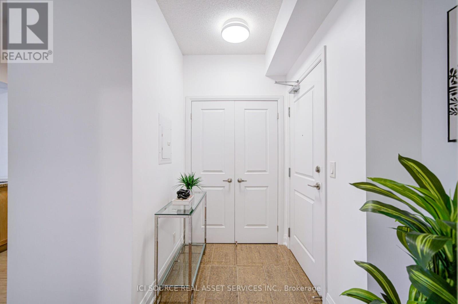 919 - 12 Woodstream Boulevard, Vaughan, Ontario  L4L 8C3 - Photo 6 - N12523006