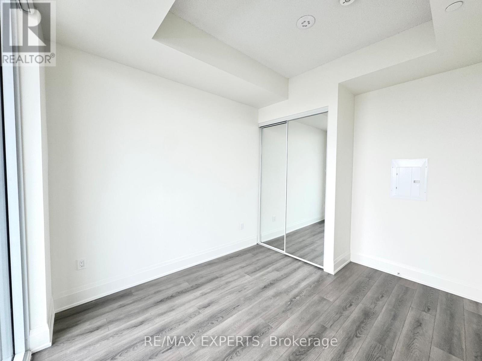 608 - 8960 Jane Street, Vaughan, Ontario  L4K 0N9 - Photo 12 - N12523012