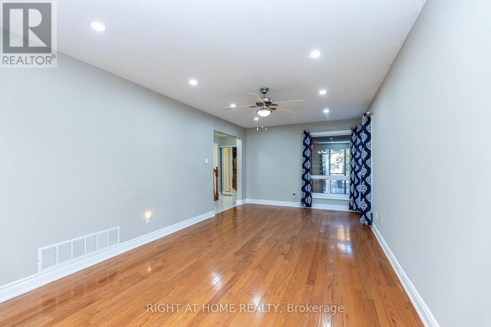 37 Cheeseman Drive, Markham, Ontario  L3R 3G3 - Photo 10 - N12523070